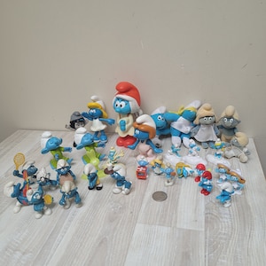 33 Schleich Peyo Smurf Rubber Plastic smurfs action Toy figurine Vintage Retro small figure cartoon movie 1990s McDonalds stuffed happy meal