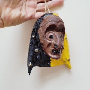Kies klein Fasnet Fasching Karneval muurhangend Duits minimasker, Witch Devil Krampus keramisch dier handgemaakt gemaakt in Duitsland Halloween