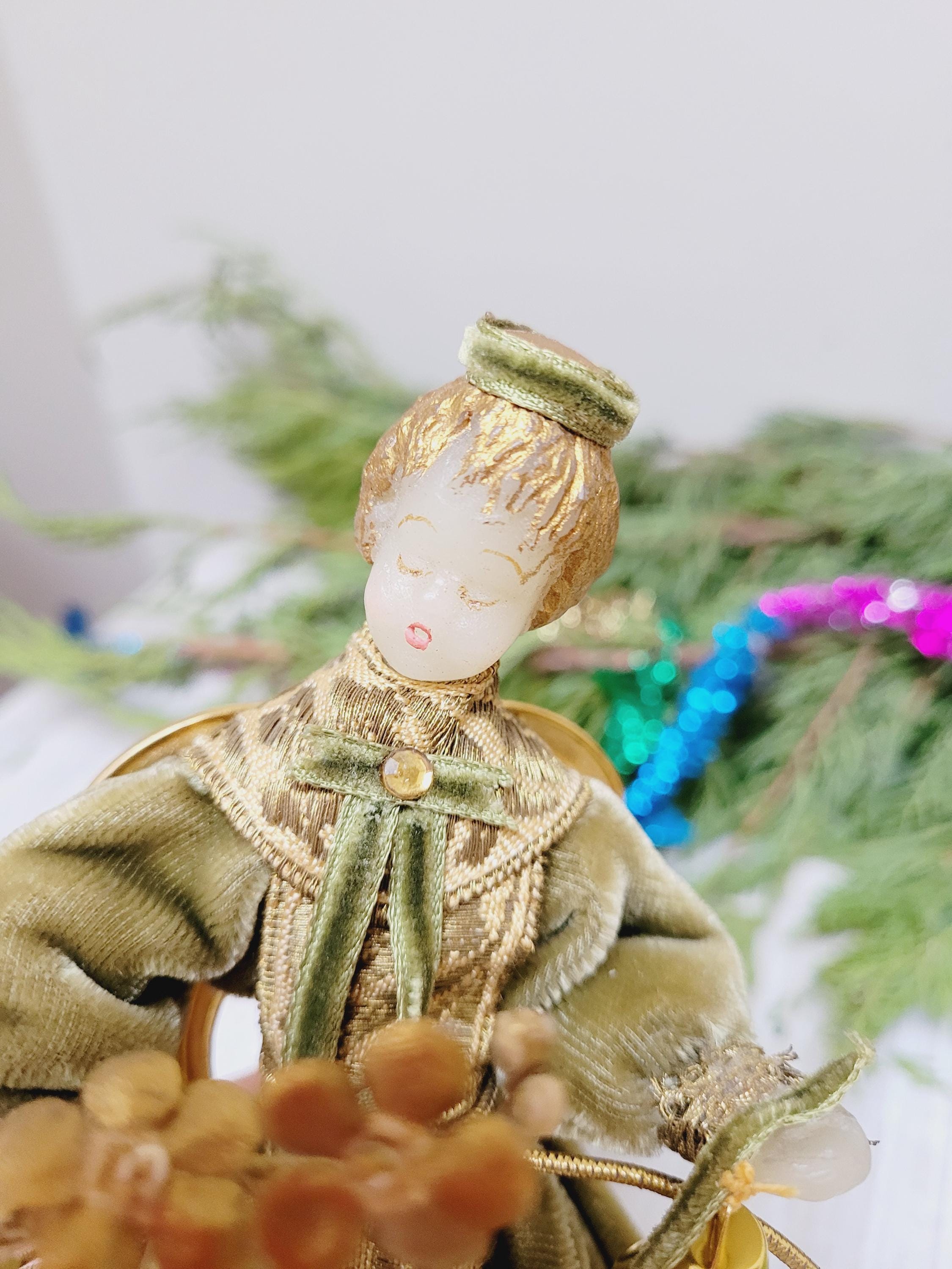 ドイツのクリスマスオーナメント　ケステル社 西ドイツのKoestel社製、7インチ/17.5cmのワックスフェイスエンジェル