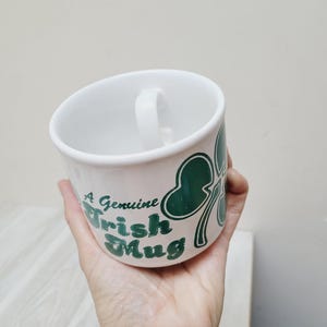 Una auténtica taza irlandesa, con asa interior, taza de té o café con forma de trébol, de cerámica y porcelana vintage, fabricada en Inglaterra.