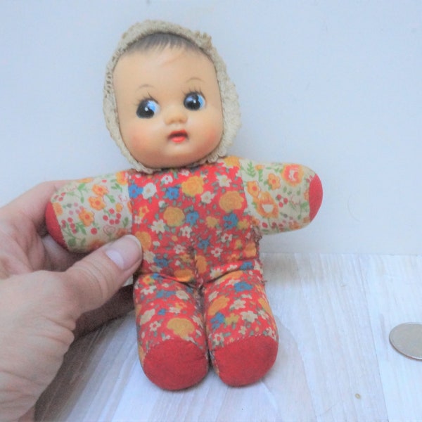 Stuffed cloth rubber face baby doll, squeaker made in Japan Hong Kong, squeaking sitting big eye pvc vinyl girl, Kawaii pram kewpie toy old