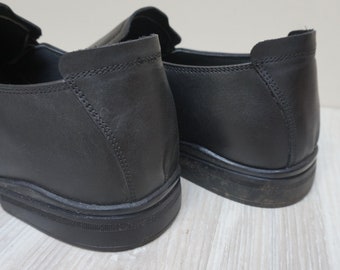 Black Real Leather Lorenzo Loafers Men display picture 1
