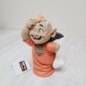 Mały diabełek od KMH z serii Lucyfer i Gabriel 1994, dekoracja na Halloween, pogański ołtarz szatan demon chłopiec lalka żywica vintage retro dom stary