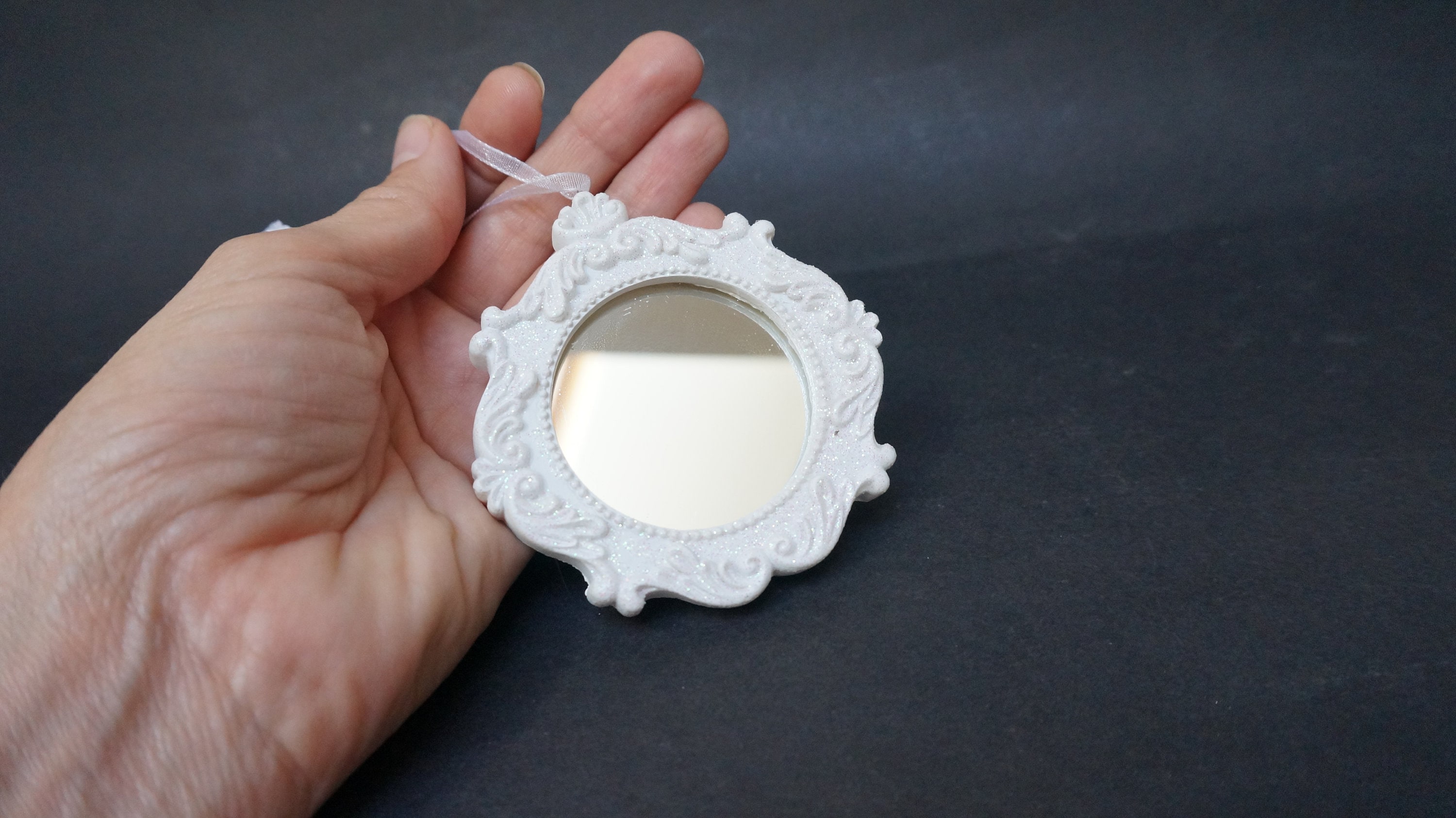 Mini Model Mirror 1:12 or 6 Scale Miniature Mirror, White Resin Dollhouse Furniture Toy ...
