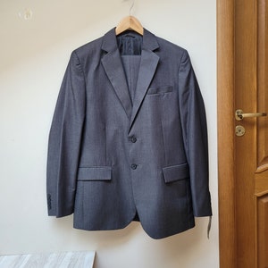 M size men dress suit, US 38 / Eur 48 deadstock blazer straight trousers jacket gray made in Poland English style 1990s dark formal black