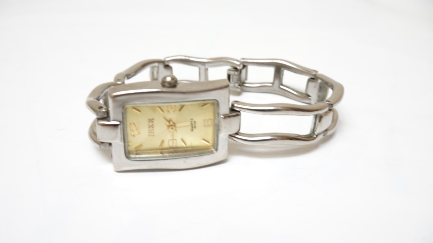 Montre-Bracelet Homme IEKE à Mouvement Quartz - Bracelet En Cuir - Occasion
