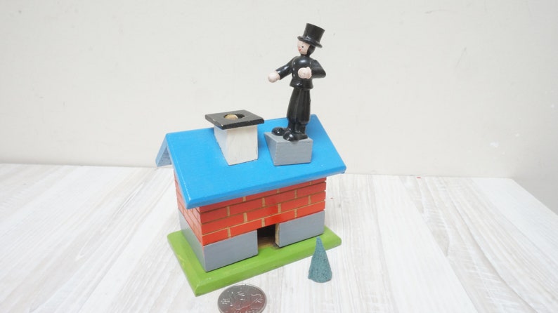 Dregeno Chimney Sweep Incense Smoker - Thumbnail 2