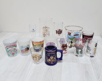 Wählen Sie ein Souvenir-Schnapsglas für Ihre Europareise: London, Bremen, Brüssel, Paris, Frankreich, Riga, Kopenhagen, Deutschland, Dänemark, Belgien, Lettland, Norwegen, Großbritannien (Bär)