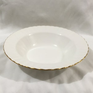 Royal Albert Val D&#39;or 21 cm große Suppenschüssel mit Rand