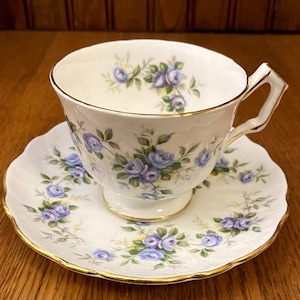 Aynsley Blue Cabbage Roses, Crocus Shape Textured Teacup and Saucer, Blue Floral Design
