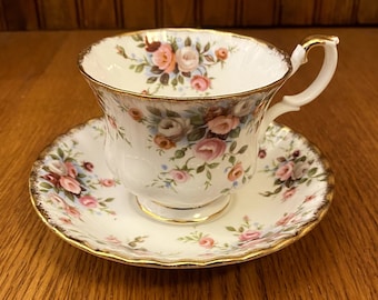 Royal Albert Country Garden Teacup and Saucer Set