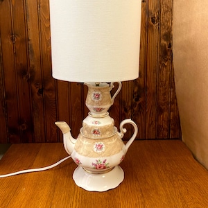 Royal Albert Devonshire Lace Teapot Lamp,