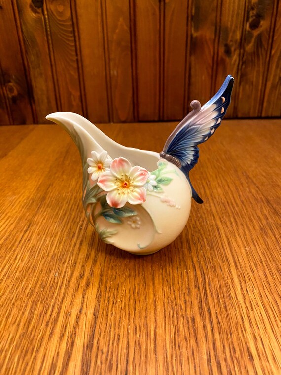 Franz Collection Fluttering Beauty Flower and Butterfly Design 