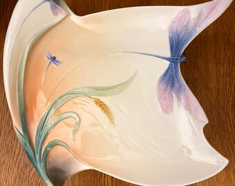 フランツコレクション 磁器製 トンボ模様 彫刻台座 ケーキプレート