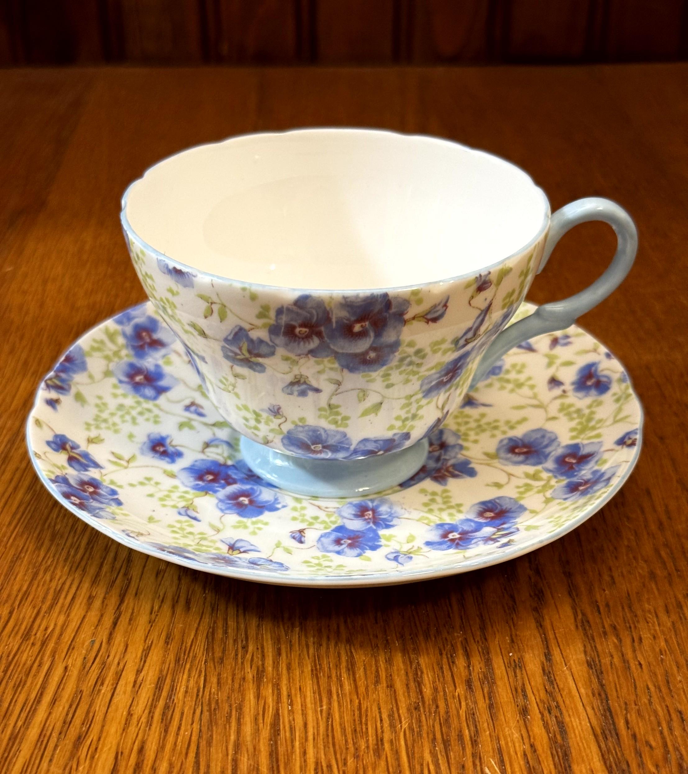 ミチル　ヌイグルミ　ハンドメイド fancy ファンシー 4 Rare Shelley Blue Pansy Chintz Teacup and Saucers, Henley Blue