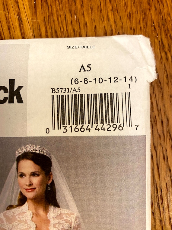 Butterick Patterns B5731 Patrons de Robes pour Femme Blanc Taille EE 42 à 48 Butterick Patterns B5731 Patrons de Robes pour Femme Blanc Taille EE 42 à 48
