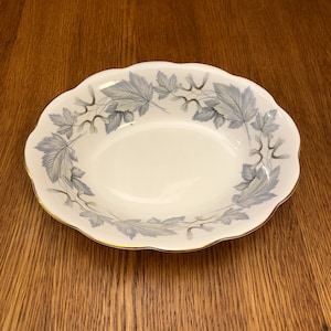 9&quot; Royal Albert Silver Maple Oval Vegetable Bowl