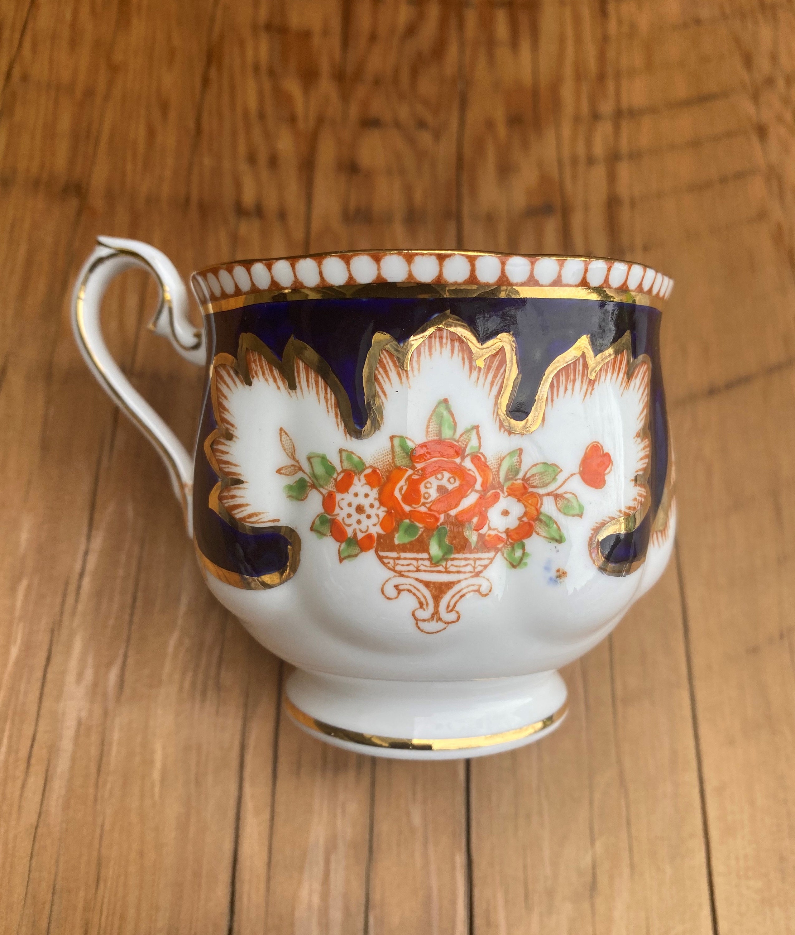 ロイヤルアルバート クラウンチャイナ ロイヤリティ 伊万里スタイル