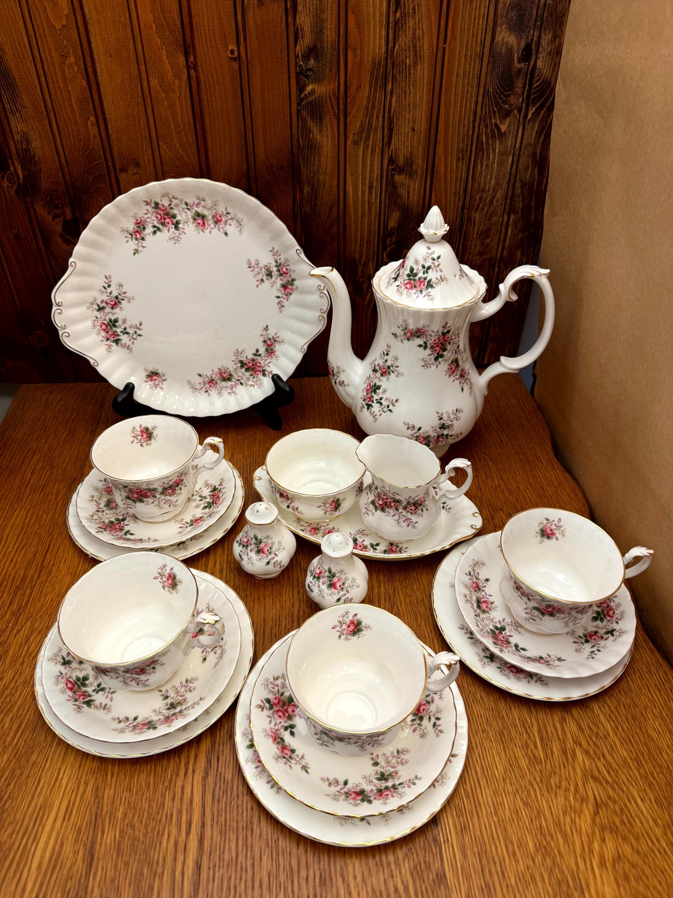 ロイヤルアルバート　  DIMITY ROSE セット Royal albert dimity rose set - Etsy 日本