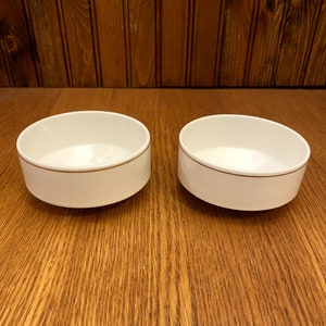 Air Canada Airlines, Royal Doulton or Wedgwood, 1st Class, Fine Bone China Dinnerware, Set of 2