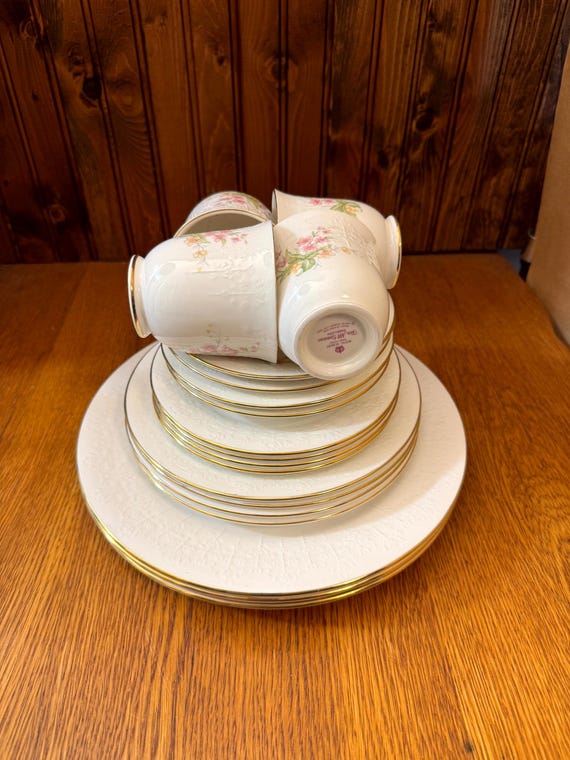 20 Piece Royal Albert for All Seasons, Parkland, Dinnerware Set