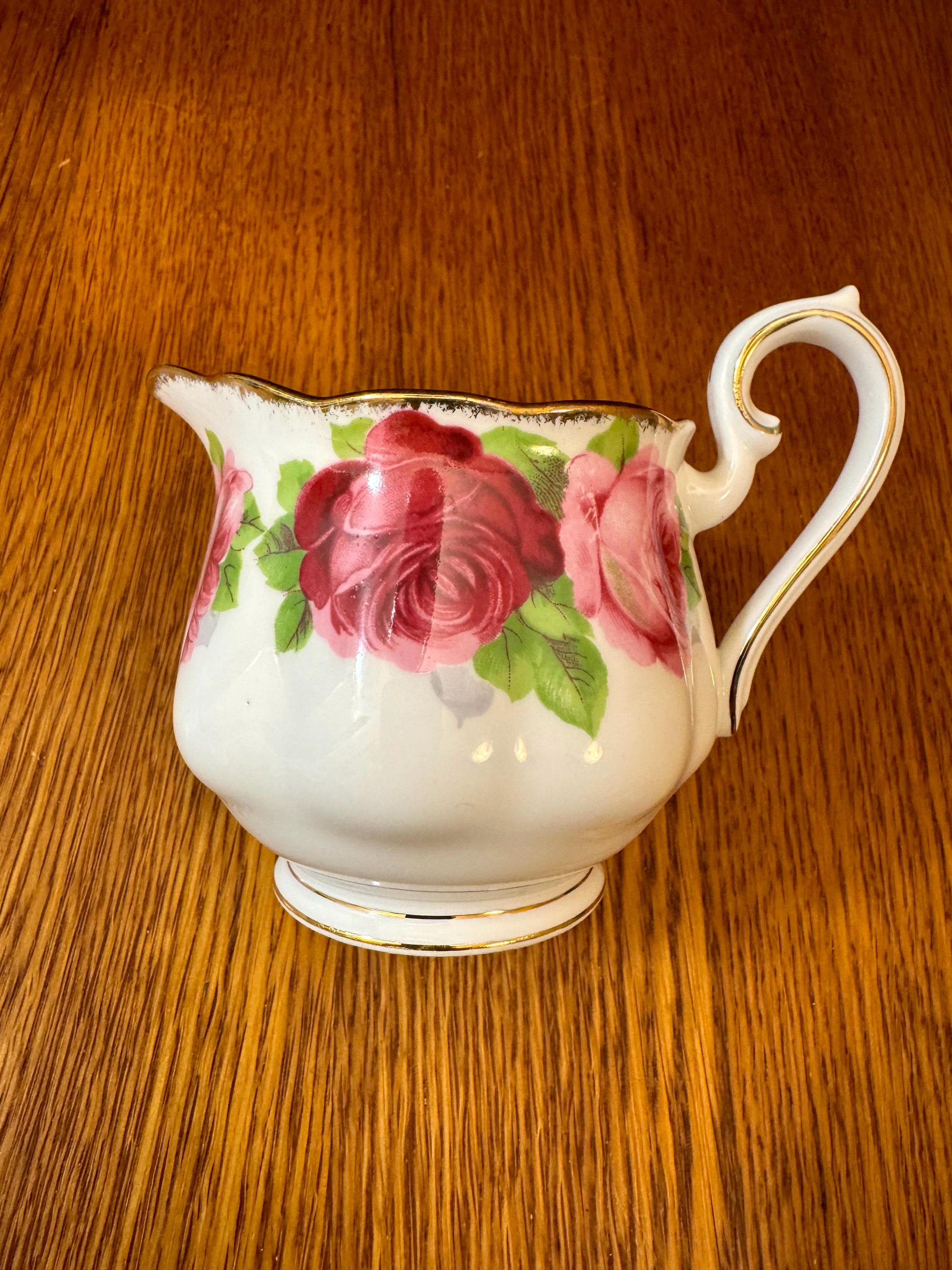 ヴィンテージ ロイヤルアルバート クリーム＆シュガーセット：オールド