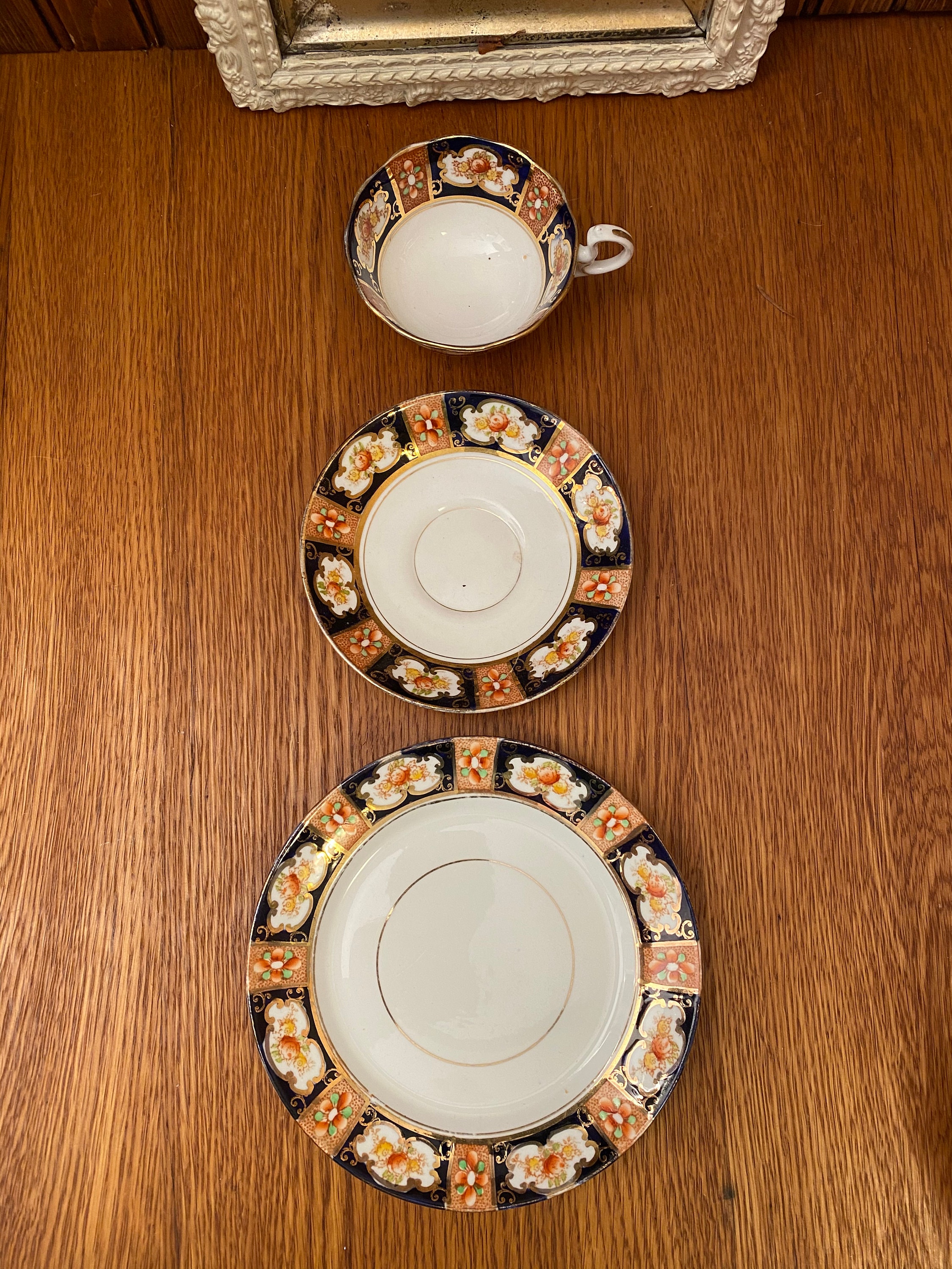 ロイヤル・アルバート クラウンチャイナ 伊万里スタイル ティーカップ