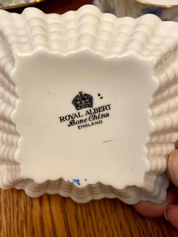 ironstone Wheat pattern Cream and Sugar set (KAR) ironstone Wheat pattern Cream and Sugar set (KAR)