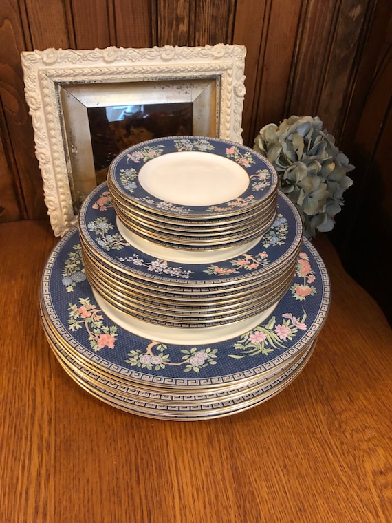 Wedgwood Blue Siam 4 Piece Setting Including A Coupe Cereal Bowl