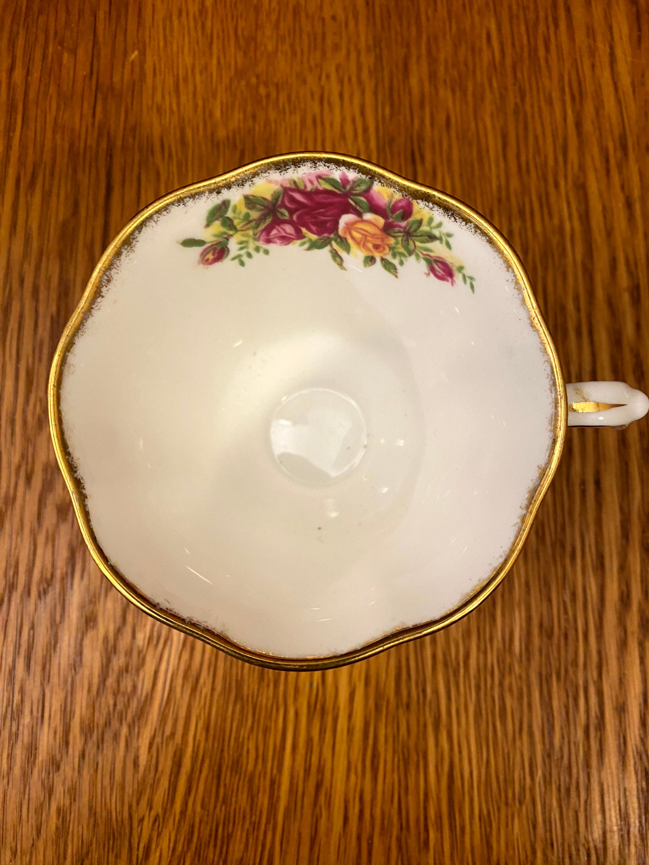 Royal Albert, A Celebration of the Old Country Roses Garden