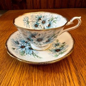 Marguerite Tea Cup - Etsy