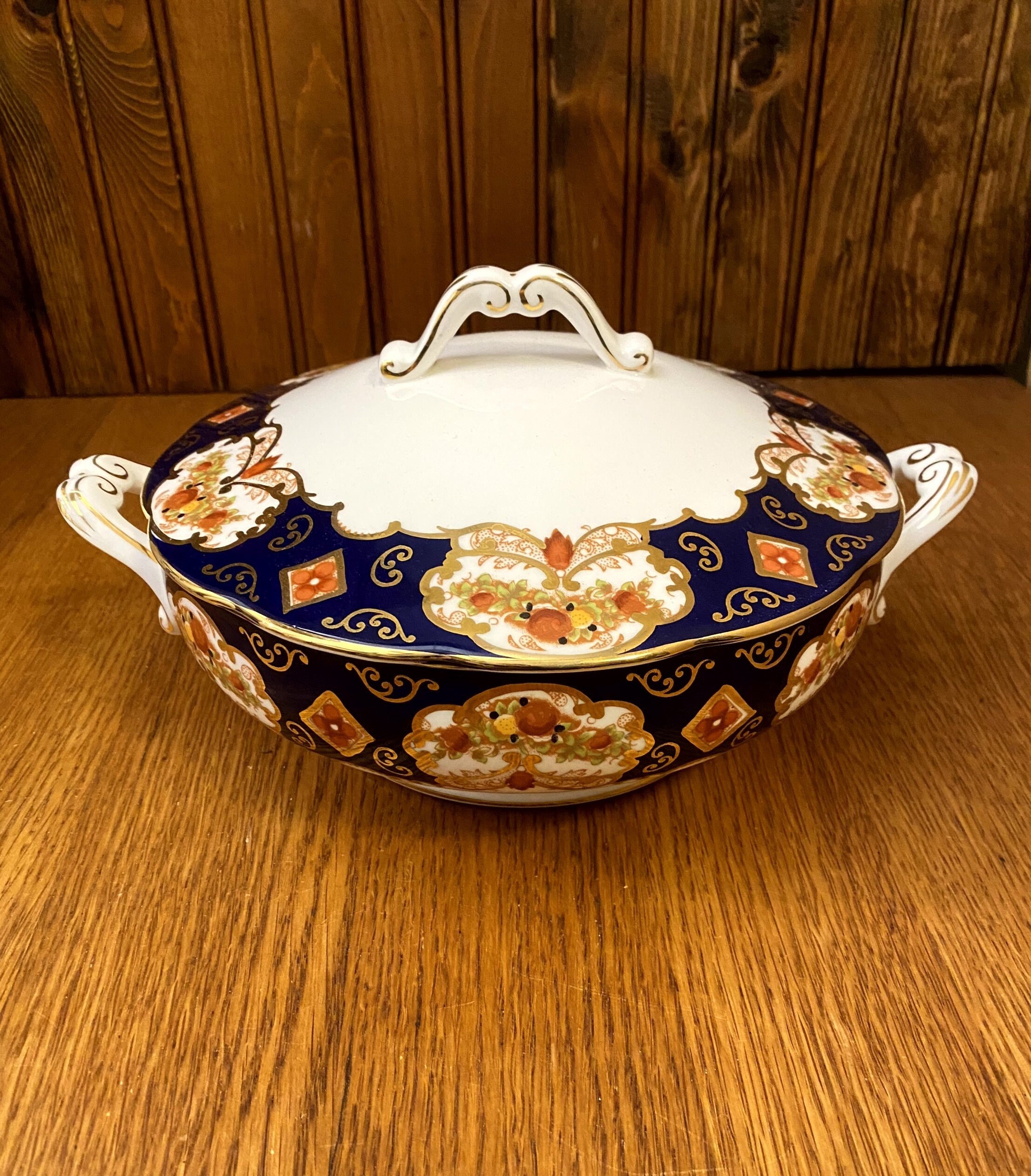 英国製   【covered vegetable】 English China Covered Vegetable Bowl - Etsy Norway