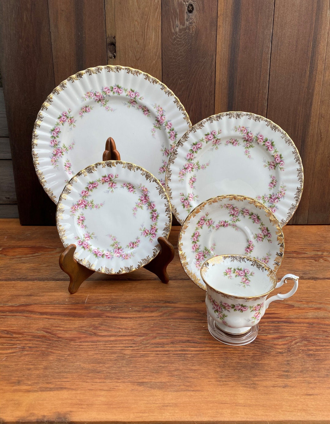 ロイヤルアルバート　  DIMITY ROSE セット 20 Piece Royal Albert Dimity Rose Service For4, Dinnerware Set - Etsy
