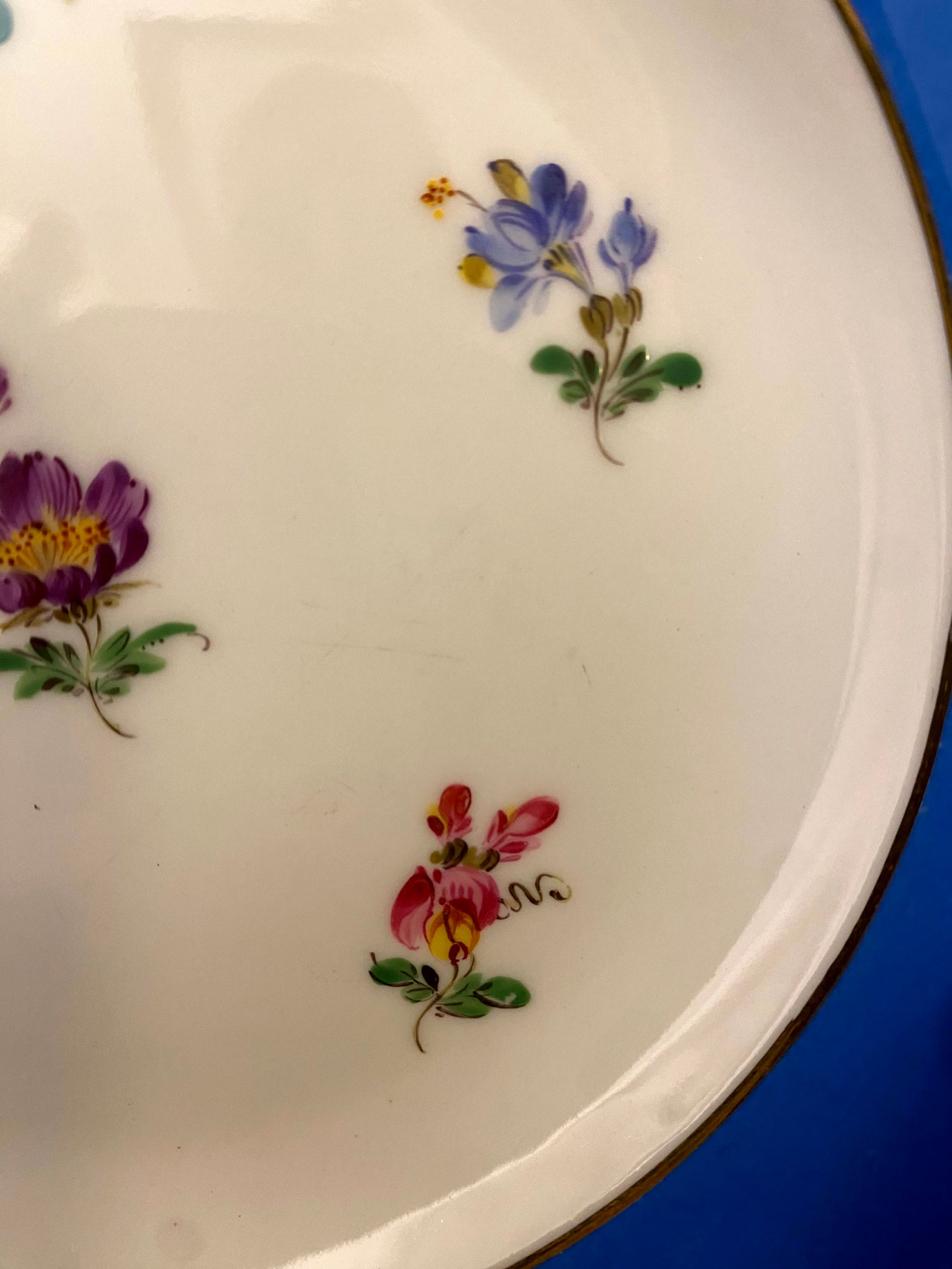 19世紀マイセン製デザートプレート：手描きの花柄、青と金彩 - Etsy 日本