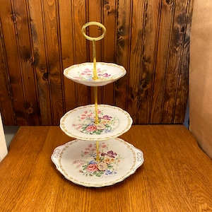 Royal Albert Nosegay 3 Tier Cake Stand