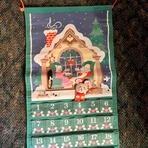 vintage-avon-countdown-to-christmas-advent-calendar-mouse-etsy