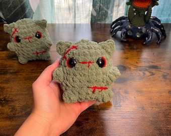 Kitty Plushie, Zombie Cat, Zombie Kitty Plush, Zombie Plush, Crochet Zombie Cat, Halloween Plushie, Kitty Plush, Chonky Cat Plush