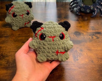 Kitty Plush, Chonky Cat Plush, Kitty Plushie, Zombie Cat, Zombie Kitty Plush, Zombie Plush, Crochet Zombie Cat, Halloween Plushie