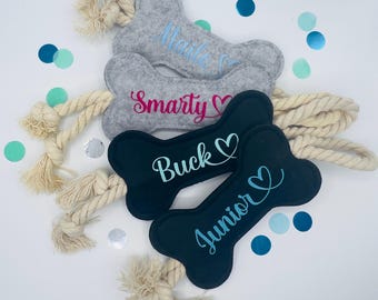 Hundespielzeug Knochen aus Filz OHNE Squeaker mit Namen personalisiert Knochen Hund  Aufdruck verschiedene Farben und Schriften Geschenk