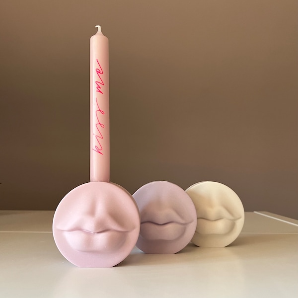 Kerzenständer Kussmund Lips für Stabkerzen aus Raysin in rosa weiß oder flieder Pastelltöne Love Kiss Giessbeton Geschenk Kerzenhalter