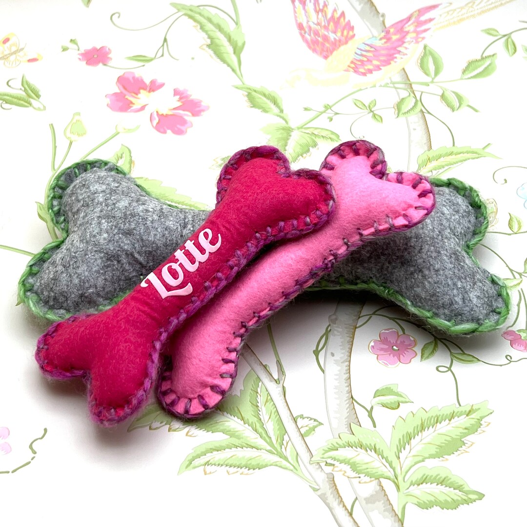 Dog Toy Bone Made of Felt With Personalized Name, 2 Sizes, 3 Colors, Handsewn Chew Toy Pink