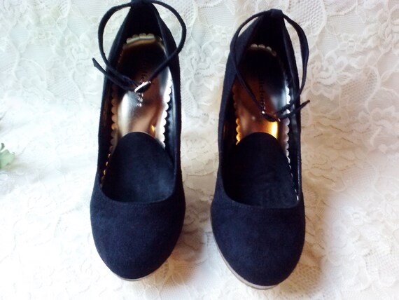 Black Suede Mary Janes Pumps Stilettos Velvet Bla… - image 3