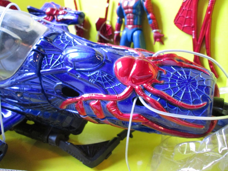 Spiderman Web Copter Toy The Amazing Spider-Man Web Copter NIB Play Set w 6" Spiderman Action Figure & Missiles Marvel Universe Rare image 7