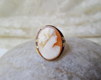 Antique Cameo Ring 14k Yellow Gold Hand Carved Shell Pink & Ivory Color Victorian Size 5 Circa 1918 Family Heirloom Piece Tested 14k Gold