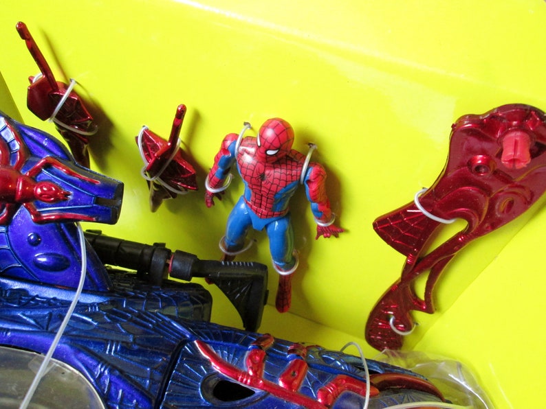 Spiderman Web Copter Toy The Amazing Spider-Man Web Copter NIB Play Set w 6" Spiderman Action Figure & Missiles Marvel Universe Rare image 6