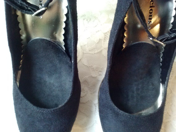 Black Suede Mary Janes Pumps Stilettos Velvet Bla… - image 7