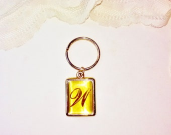 Monogram Letter W Keychain Vintage Gold Metal Initial Letter House Car Auto Accessories Key Holder Personalized Keychain Yellow Gold