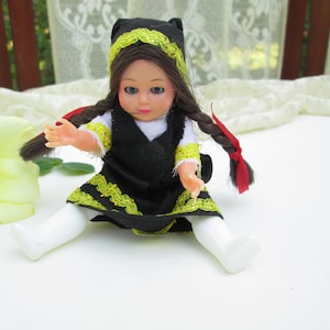 Swiss Holland Dutch Girl Doll Toy Vintage Small 5-1/2&quot; Movable Poseable Sleepy Eye Sit or Stand International Costume Doll