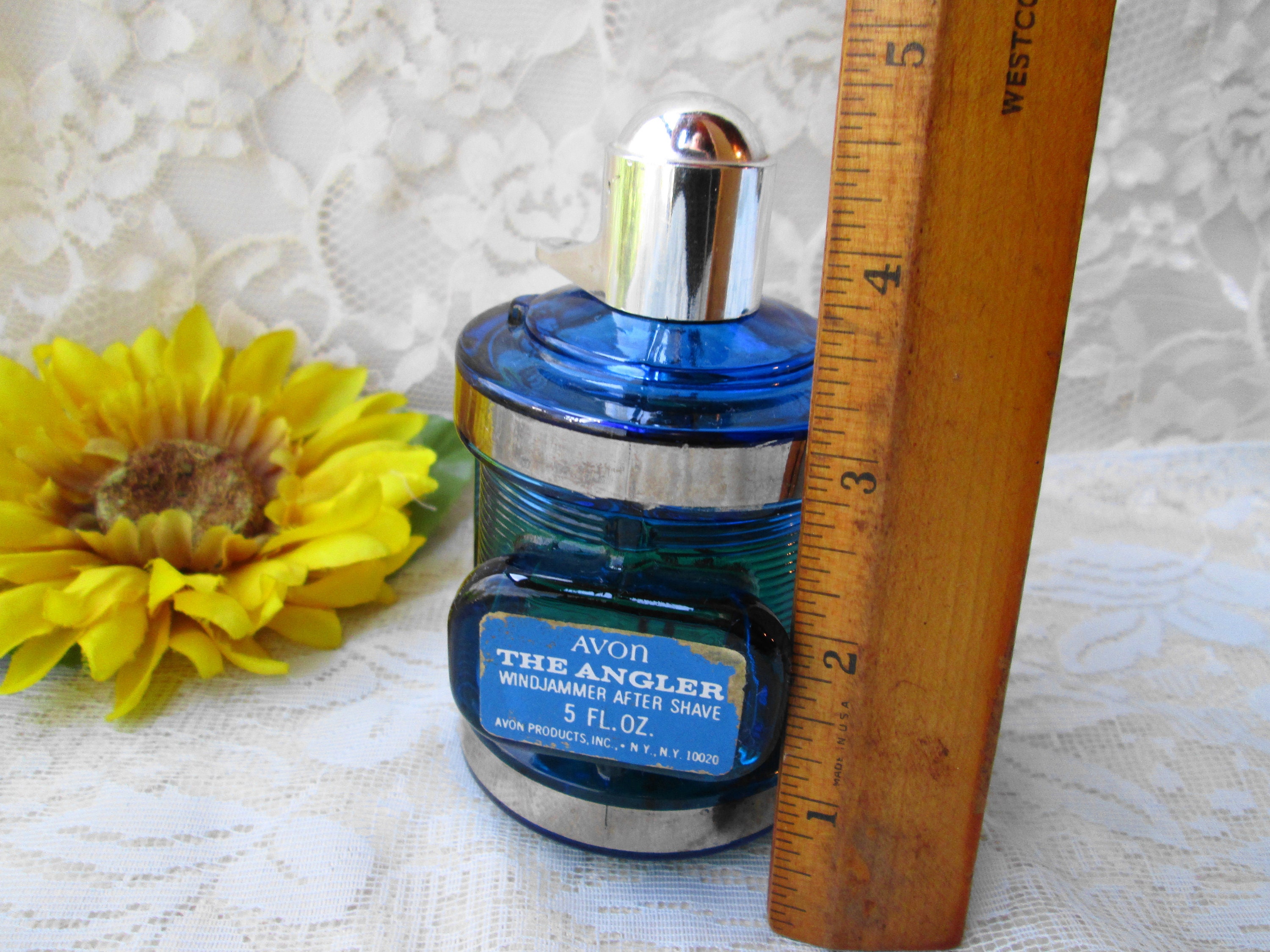 Avon the Angler Windjammer After Shave Full 5 Oz Blue Bottle