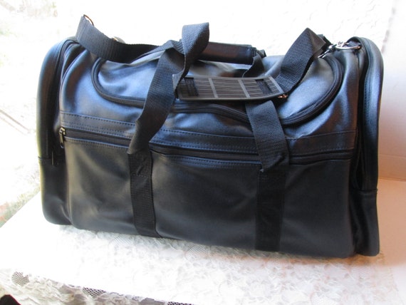 Large Black Duffel Bag Weekend Travel Bag Overnight Bag Many Pockets Holds a lot Travel Bag Handles Long Shoulder Strap NOS Unused Etsy Italia
